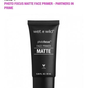 wet n wild PhotoFocus Matte Face Primer